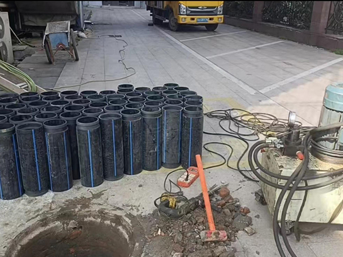 静乐PE置换管厂家 DN315置换管 非开挖管短管置换